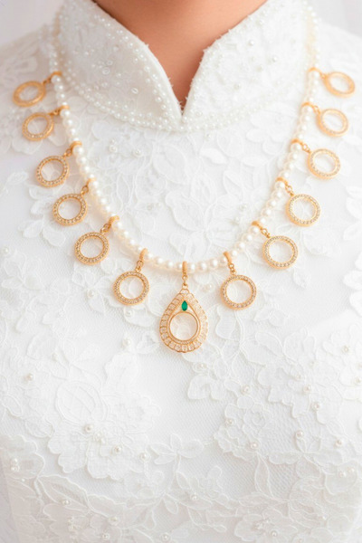 TwinsCollection Çeyrekli Altın Uyumlu 8mm İncili 13'ü Bir Yerde Kolye - Çeyrekli On Üç'ü Bir Yerde Kolye