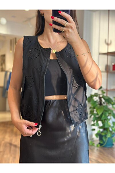 Unique Boutique Black Scalloped Zipper Closure Vest