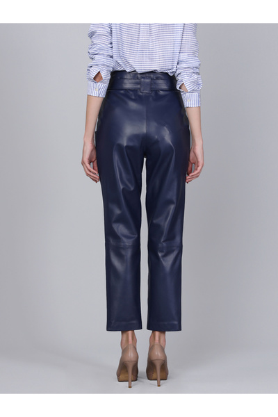 Basics&More Kadın Koyu Mavi Hakiki Deri Kuşaklı Pantolon - P02