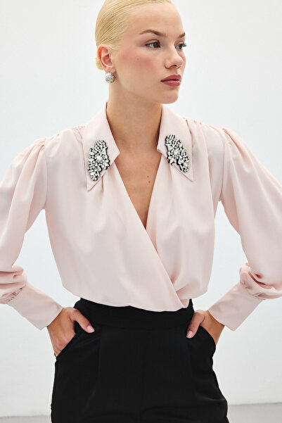 Sateen Μπλούζα κορμάκι με λεπτομέρεια αξεσουάρ - Πούδρα