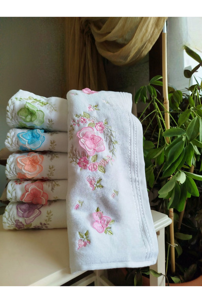 Fiesta Aybüke White Velvet 3D Embroidered Boxed 50X90 cm 100% Cotton