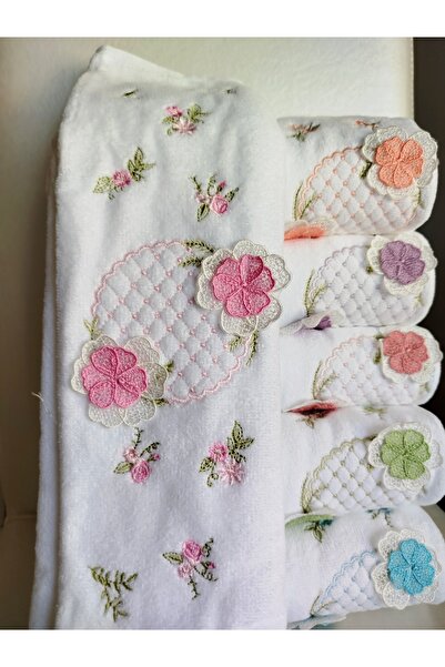 Fiesta Aybüke Білий оксамит з 3D вишивкою в коробці 50x90 см 100% бавовна