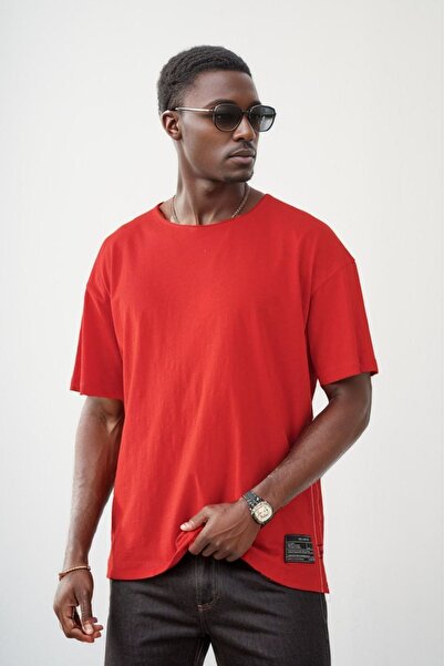 Balenbi Unisex Red Oversize T-Shirt - Κοκαλιάρικο γιακά, Κεντημένη φούστα