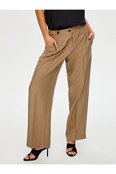 Faik Sönmez Diagonel Dokulu Beli Düğme Detaylı Modallı Pantolon W26PNT003