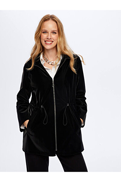 Faik Sönmez Metal Aksesuar Detaylı Kadife Görünümlü Trençkot W26TNC006