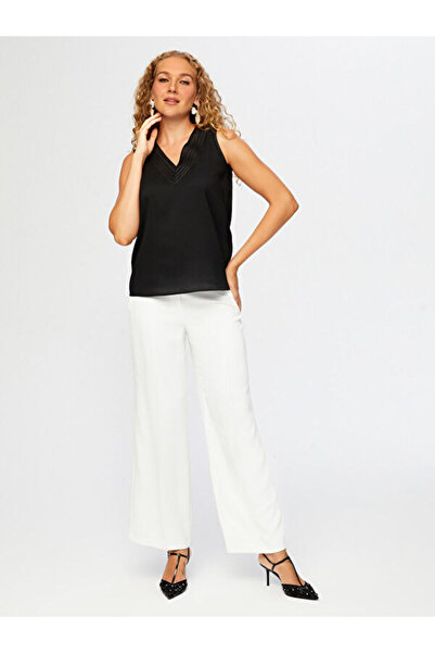 Faik Sönmez Yakası Delik İşi Nakış Detaylı Şık Atlet W26ATL015