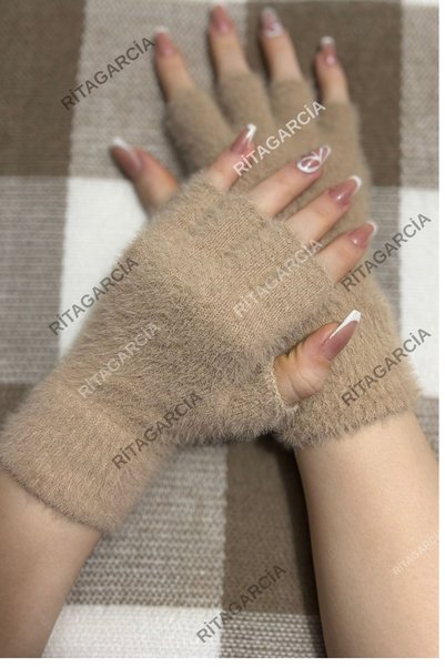 Ritagarcia Plush Cut Finger Gloves
