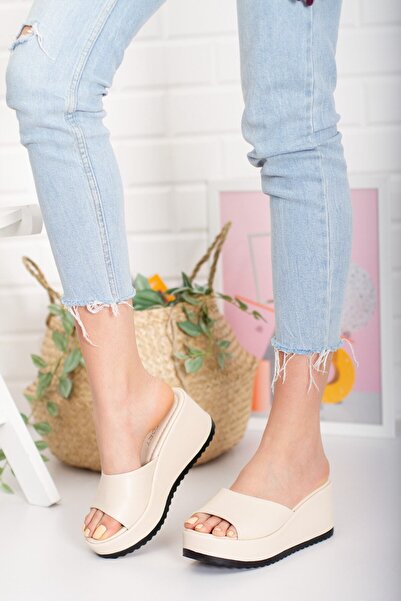 Melacomfort Γυναικείες ματ μπεζ παντόφλες με επένδυση