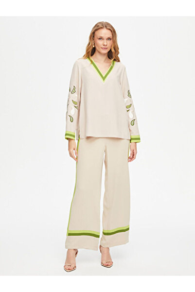 Faik Sönmez Şal Desenli Nakış Detaylı V Yaka Uzun Kollu Bluz 69142