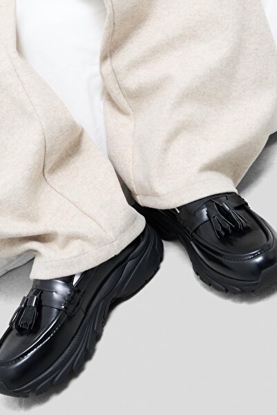 Bershka Spor tabanlı makosen