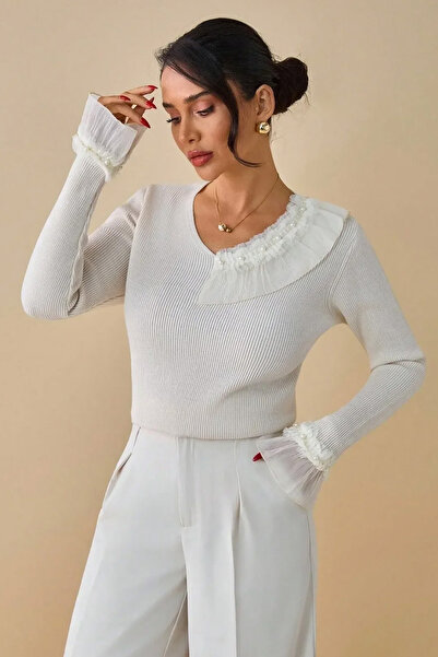 DAMGA Collection Stylish Detailed Knitwear Blouse - Long Sleeves, Decorative Tulle and Ruffle Detail