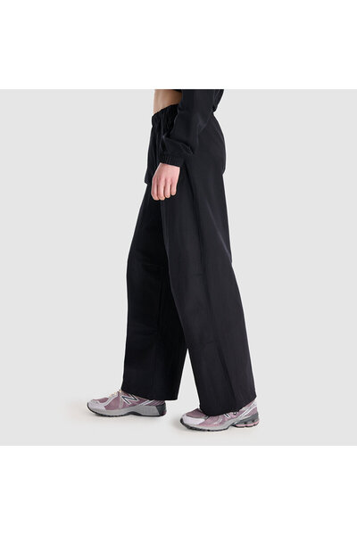 New Balance WNP1523 Μαύρο γυναικείο φούτερ