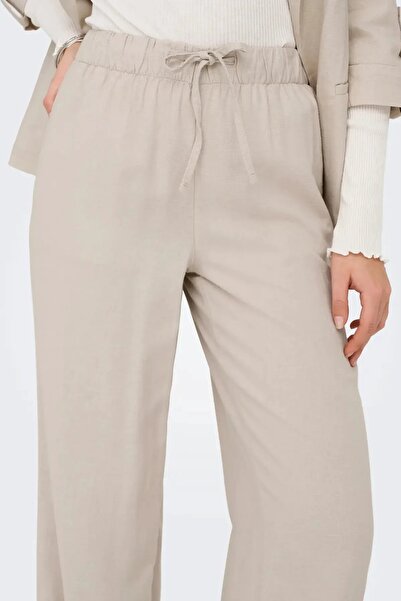ONLY Women's Onlcaro Comfortable Form Linen Trousers 15291807   Beige