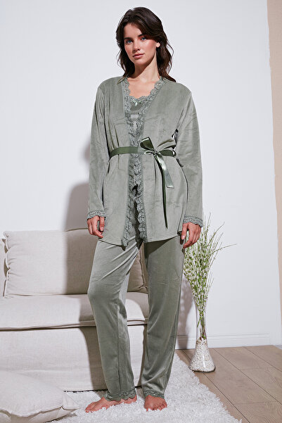 Lela Regular Fit Dantelli Yumuşak Dokulu Sabahlıklı Kadife Pijama Takımı PİJAMA TAKIMI 6095545