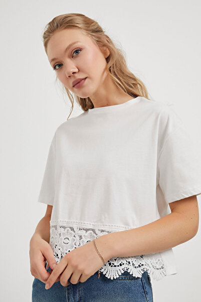 Arma Life Women's Skirt Laced Short Sleeve Lace White T-Shirt