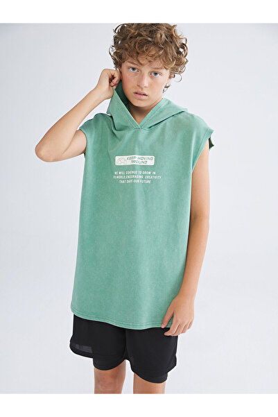 LC Waikiki Vizyon Νέα Σεζόν Αθλητικό Μπλουζάκι με Κουκούλα για Αγόρια