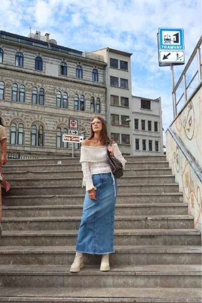 Friday Mood Women's Spanish Sleeve Madonna Collar Lace Detailed Knitwear Sweater