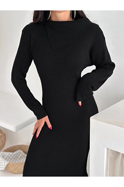 MaxiMor Kadın Siyah Renk Devrik Yaka Uzun Kol Triko Tesettür Uygun Boy 135 CM Uzun Elbise