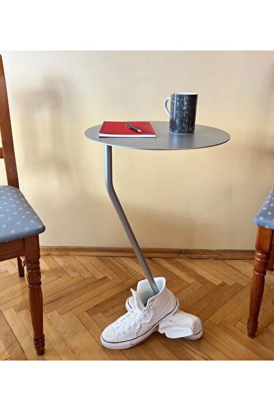 Antartidee Yuvarlak Tablalı Ayakkabı Tasarımlı Masa / Happy Small Table
