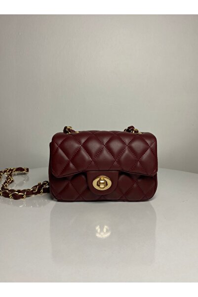 BK Bags & Accessories حقيبة يد وكتف نسائية صغيرة مبطنة ومطرزة بسلسلة