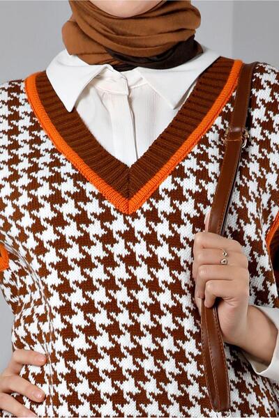 Alvina SCRATCH PATTERNED KNIT SUEVETER 43144