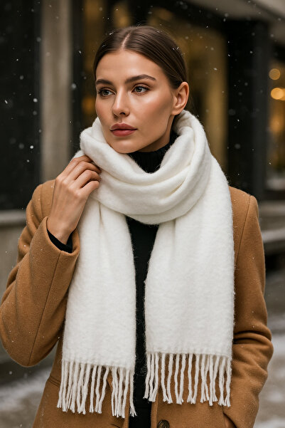 Luminos Butik Yumuşak Dokulu Beyaz Püsküllü Kalın Şal - Sıcak Tutan Çok Amaçlı Aksesuar, Günlük Ve Özel ! Sal1257