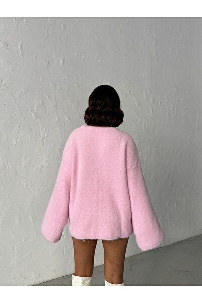 BEJNA Dámský růžový svetr z měkkého úpletu s výstřihem do V