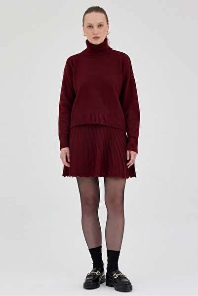 Rays 2361Set de fuste și pulover cu gât rotund, burgundă