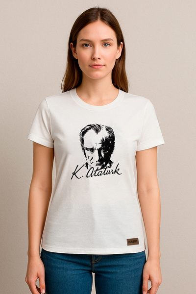 HUBERYWEAR Γυναικείο μπλουζάκι χαλαρή εφαρμογή με στάμπα πορτρέτου Ατατούρκ –...