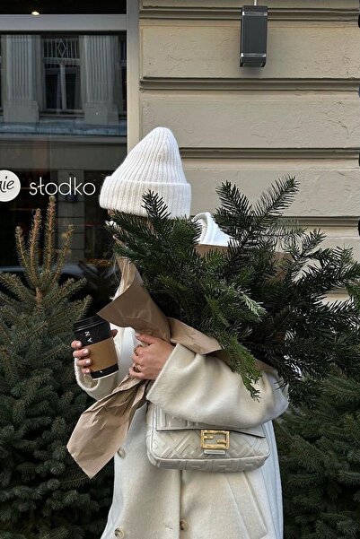 Goldmine Унісекс приталена м'яка базова шапка