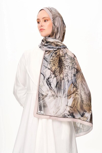 MOISCARF Florence Dream Zero Weight Patterned Shawl Smoke