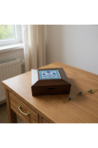 ÅLÅ OTANTİK HEDİYELİK صندوق هدايا خشبي مزخرف بالقرميد