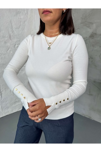 Elif Özbey Butik White Basic Knit Blouse with Buttoned Sleeves