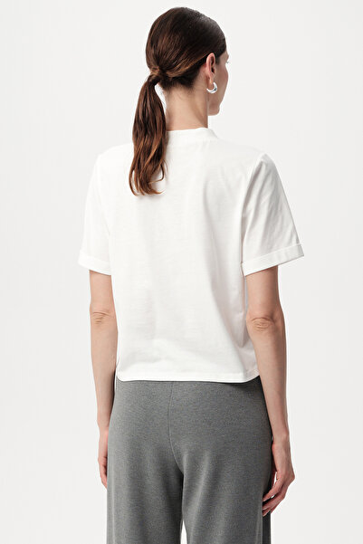 Allyco Stone Embroidered V-Neck Knitted White T-Shirt