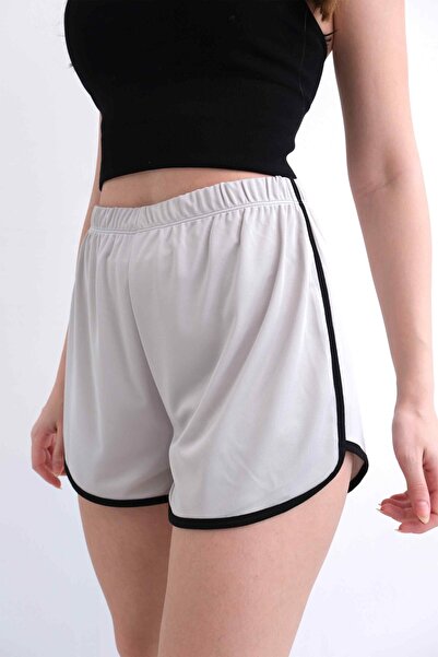 Behind Look Μαύρο αθλητικό σορτς με ελαστική μπλούζα στη μέση