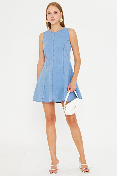 armonika Kadın Açık Mavi Vücuda Oturan Denim Kloş Elbise ARM-25Y001088