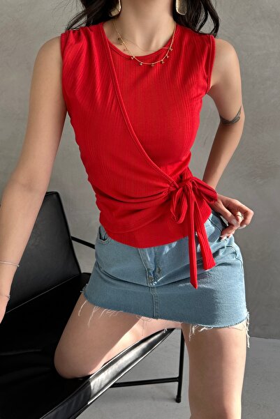 Fav Style Kadın Bisiklet Yaka Kolsuz Bağlama Detaylı Bluz Kırmızı