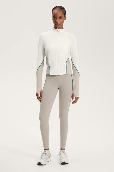 Oysho Light warm technical jacket