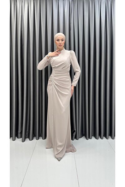 MERVE TESETTÜR Dikine Şeritli Bel Drapeli Kuyruklu Saten Abiye