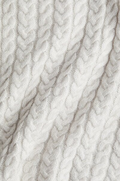 H&M Saç Örgüsü Kazak