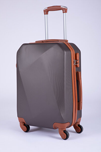 LİMRA 6-piece luggage set with a strong and sturdy design