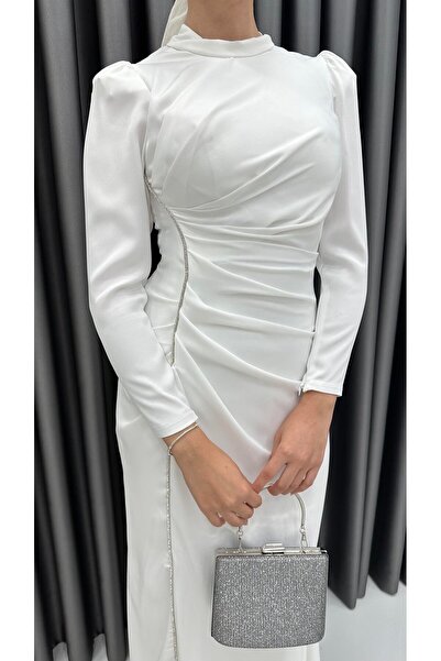 MERVE TESETTÜR Dikine Şeritli Bel Drapeli Kuyruklu Saten Abiye