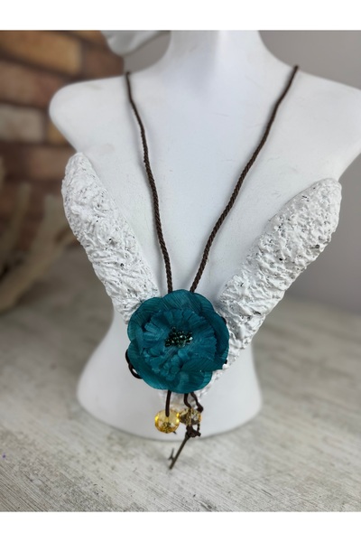 SEDEF TAKI Petrol mavisi uzun çiçekli kolye