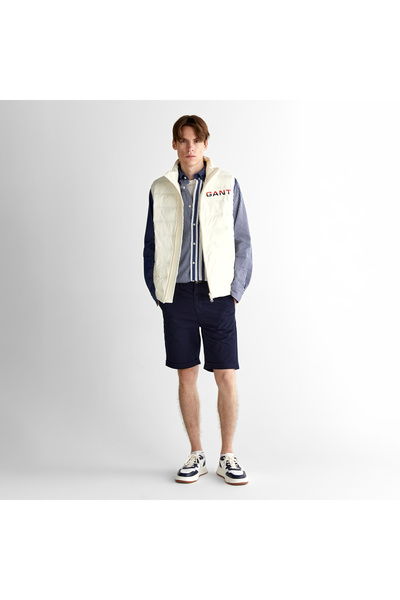 Gant Erkek Krem Regular Fit Dik Yaka Logolu Yelek