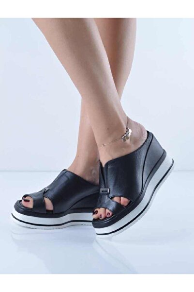 Şanslı Ayakkabıcılık Black Skin Genuine Leather Padding Sole Slippers