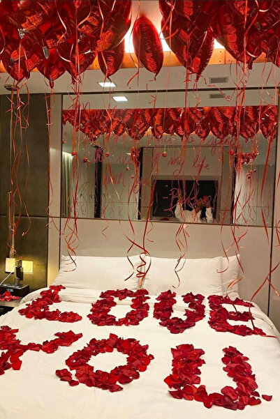 Baloncu Nene 15 Red Heart Foil Balloon Set Artificial Rose Petals Romantic Ornament Package