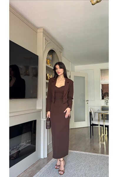 HAZELANNA طقم فستان وسترة بني