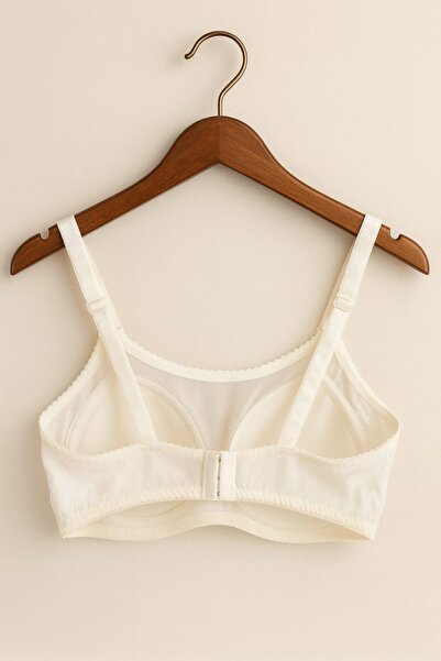 enmodaiçgiyim White Plus Size Tulle Detailed Unlined Unwired Bra C Cup Comfortable and Stylish Underwear