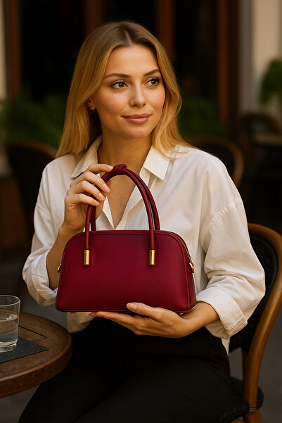 ESTUTE Kadın Şık Orta Boy Omuz ve El Çantası – Altın Detaylı, Fermuarlı Günlü...