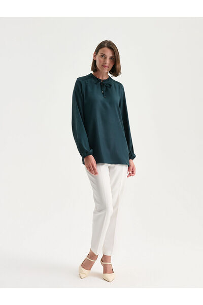 LC Waikiki Haki Bağlamalı Yaka Fırfırlı Bluz